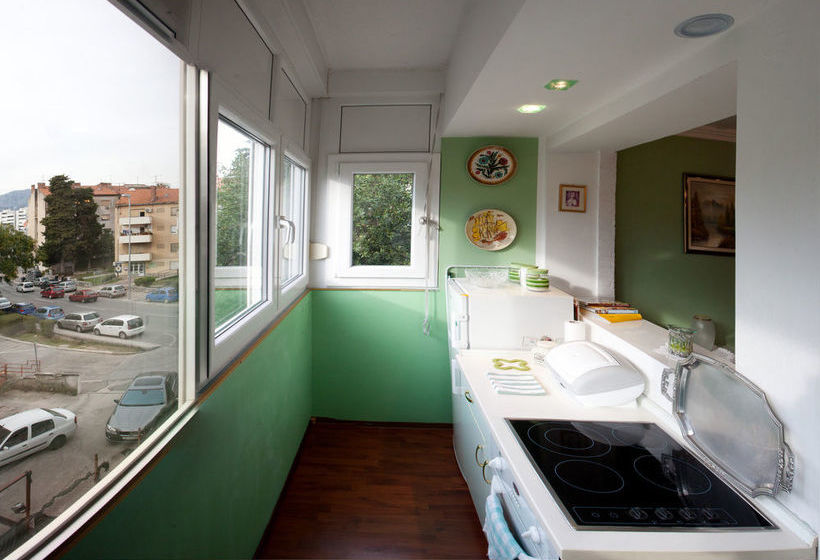 Cro Jet Set Apartments