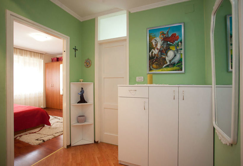 Cro Jet Set Apartments