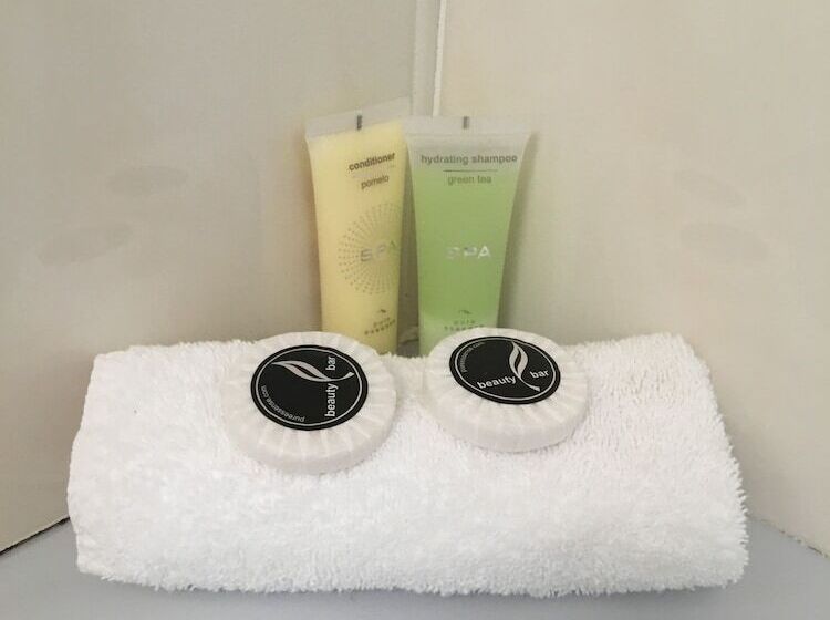 Отель Airport Tourist Village Melbourne