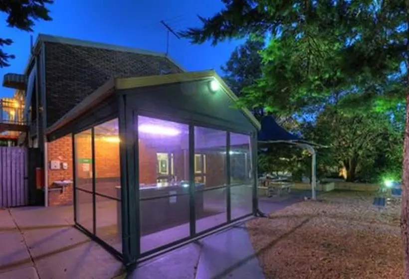 ホテル Airport Tourist Village Melbourne