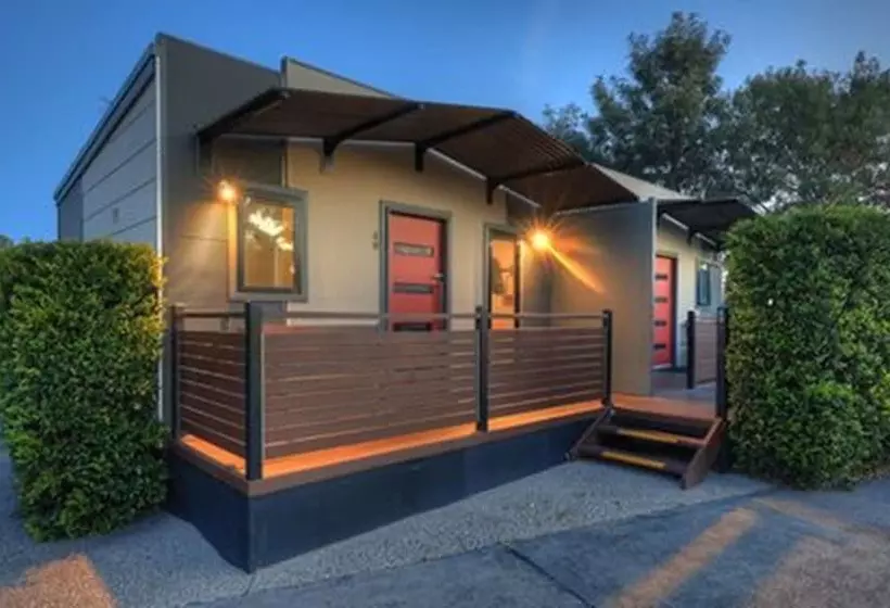 ホテル Airport Tourist Village Melbourne
