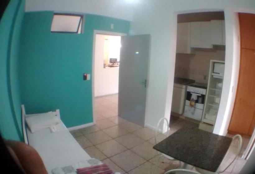 בית מלון כפרי Apart Manhattan