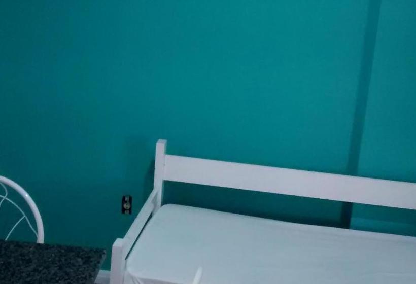 בית מלון כפרי Apart Manhattan