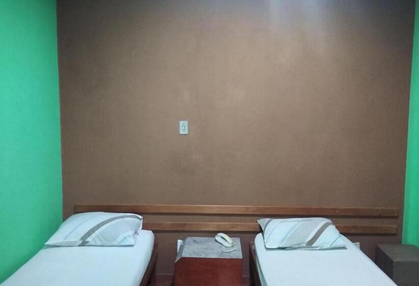 هتل Barão De Tefé