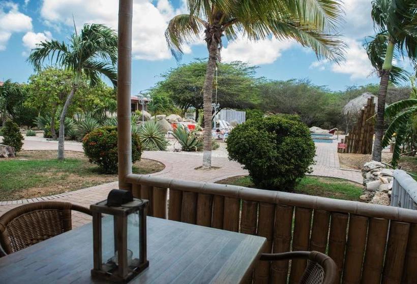 هتل Camacuri Residence