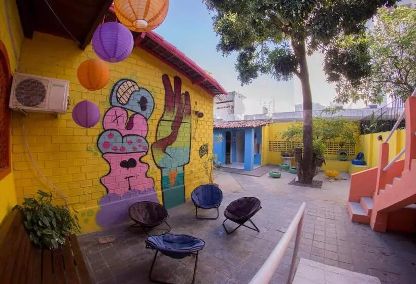 Hôtel Cosmopolitan Hostel