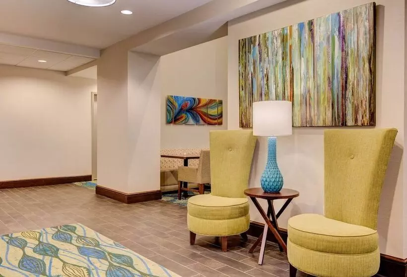 ホテル Hampton Inn & Suites Manchester