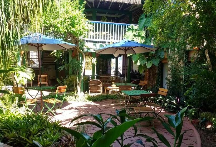 هتل Pousada Ana Doce