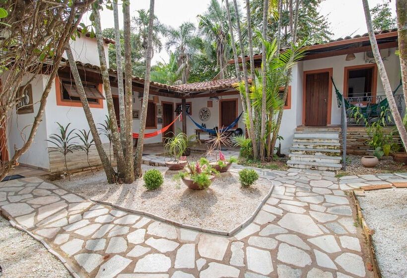 ホテル Pousada Arvoredo