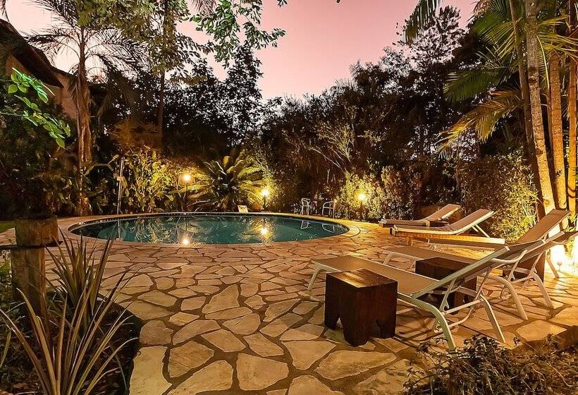 ホテル Pousada Arvoredo