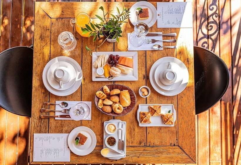 ホテル Pousada Arvoredo