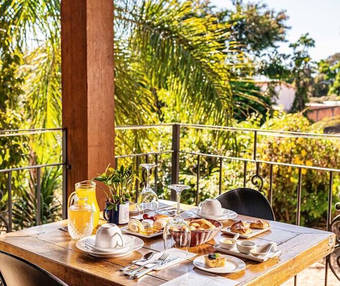 ホテル Pousada Arvoredo