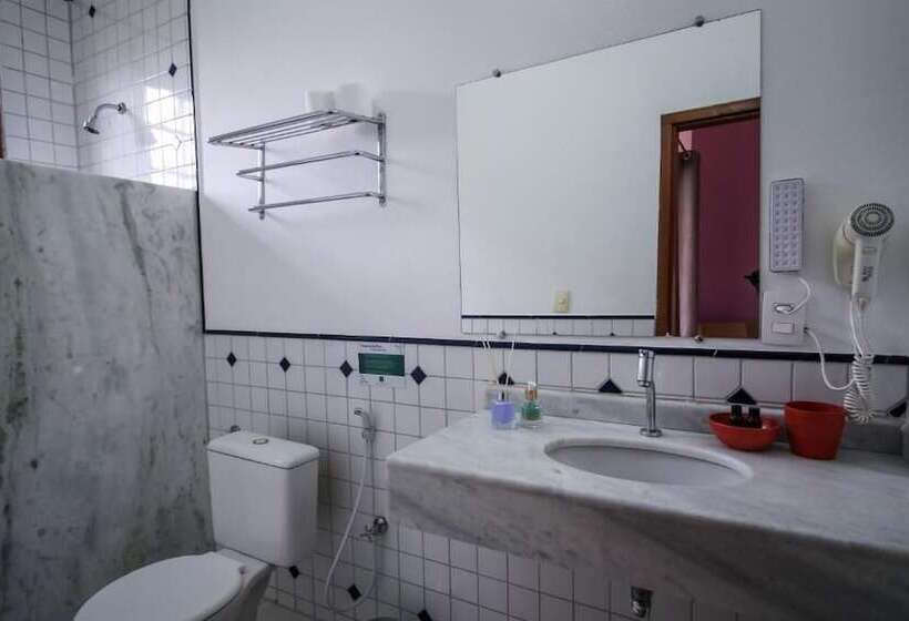 ホテル Pousada Arvoredo