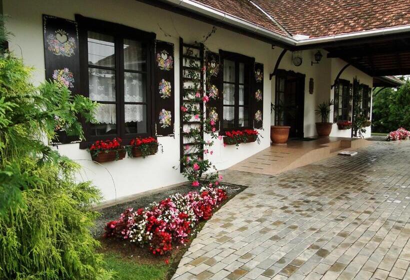 فندق Pousada Blauberg