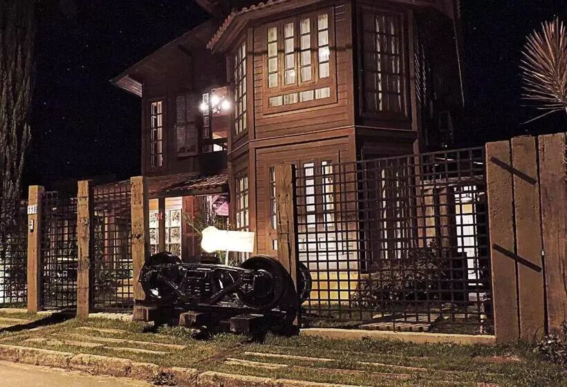 ホテル Pousada Trem Do Imperador