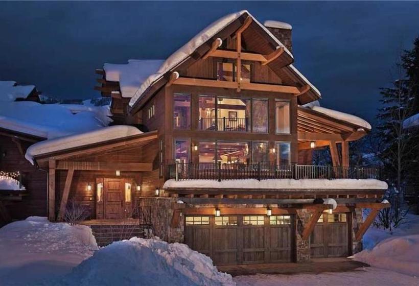 فندق Sun Ridge Lodge