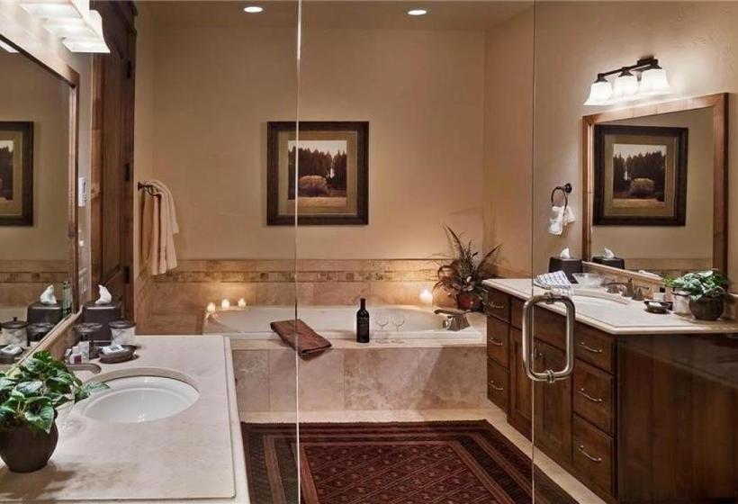 فندق Sun Ridge Lodge