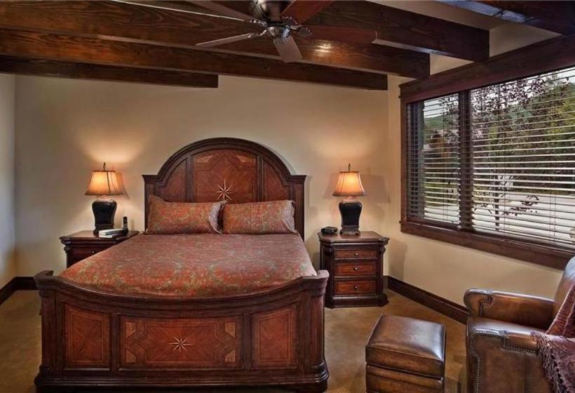 فندق Sun Ridge Lodge