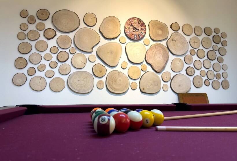 Route 66 Beach Hostel