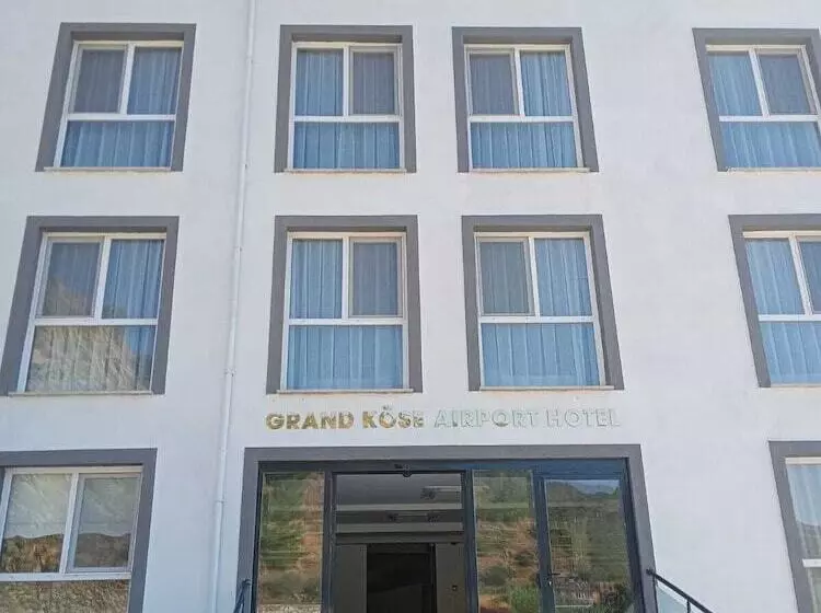 ホテル Grand Köse Ai̇rport