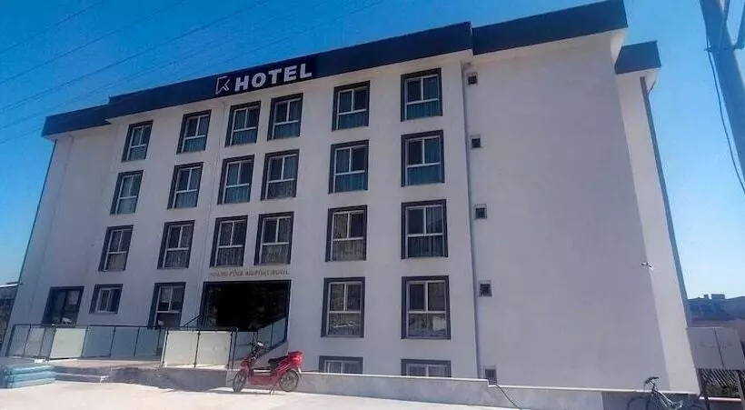 ホテル Grand Köse Ai̇rport