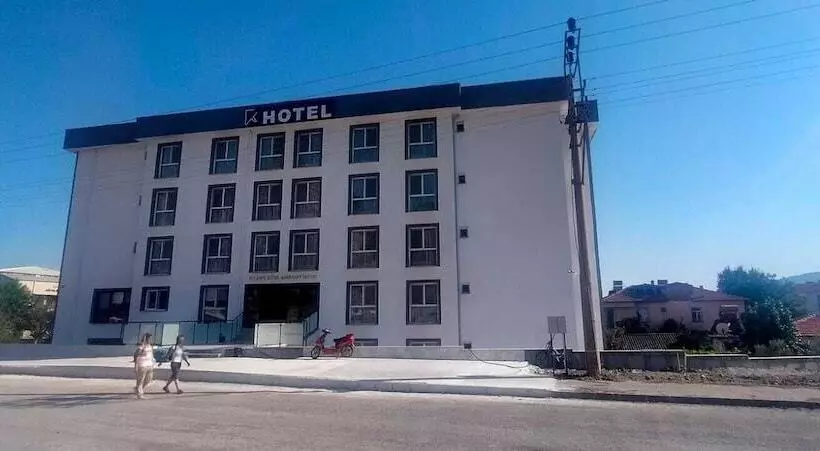 ホテル Grand Köse Ai̇rport