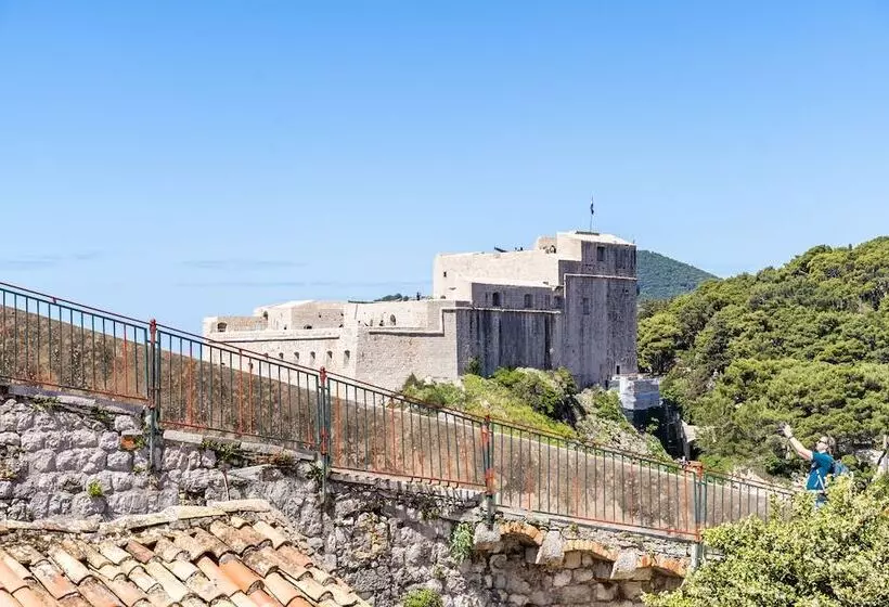 Apartments Foteza