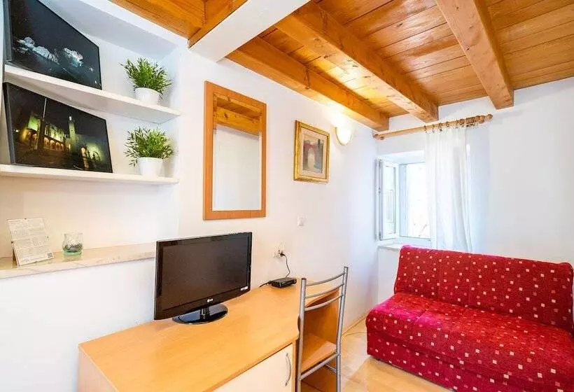 Apartments Foteza