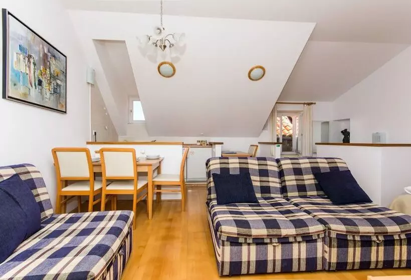 Apartments Foteza