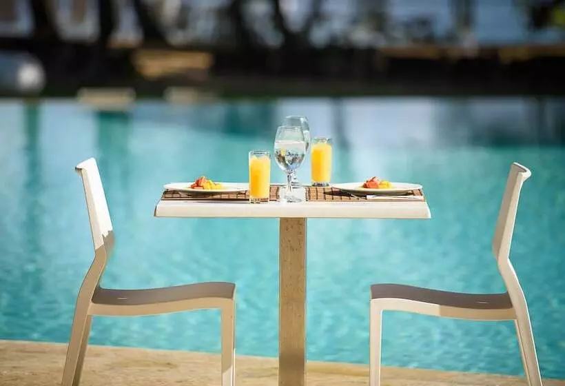 هتل El Portillo Residences By Mint