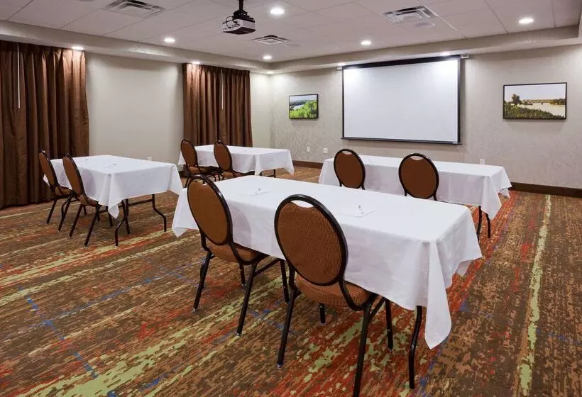 ホテル Hampton Inn Minneapolis Roseville