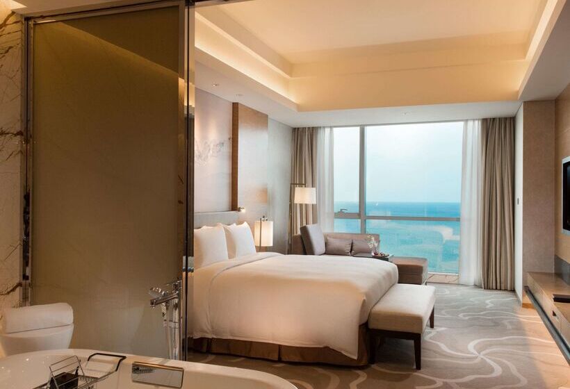 فندق Hilton Yantai Golden Coast