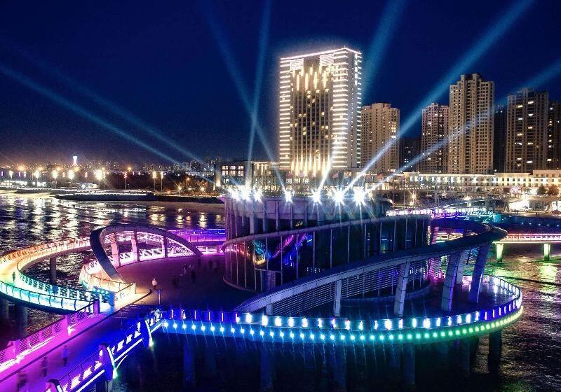 فندق Hilton Yantai Golden Coast