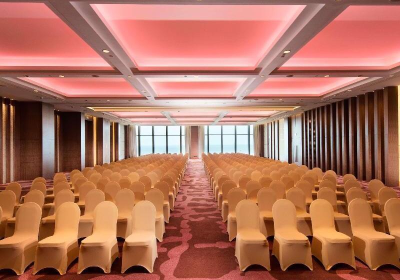 فندق Hilton Yantai Golden Coast