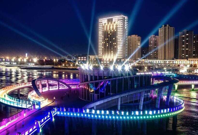 فندق Hilton Yantai Golden Coast