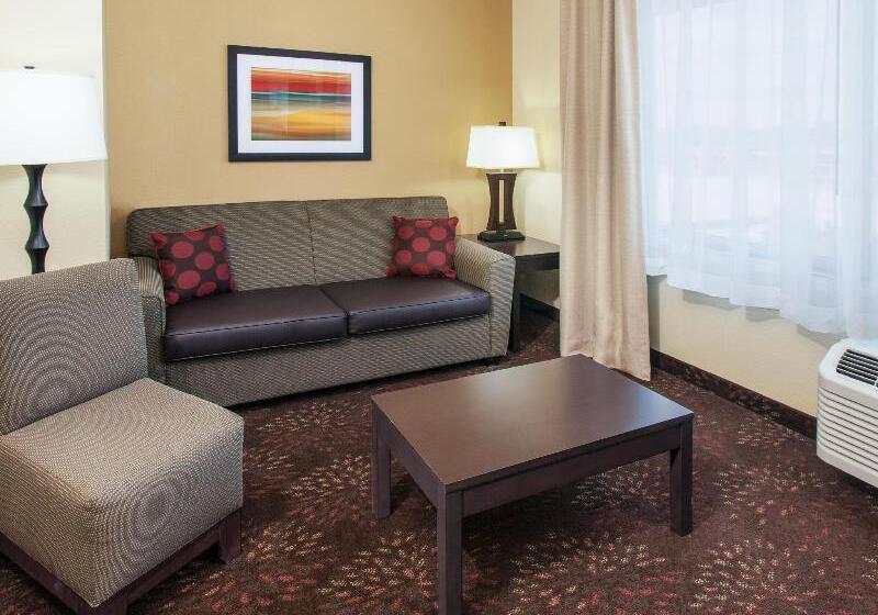 هتل Holiday Inn Express & Suites Sandusky, An Ihg