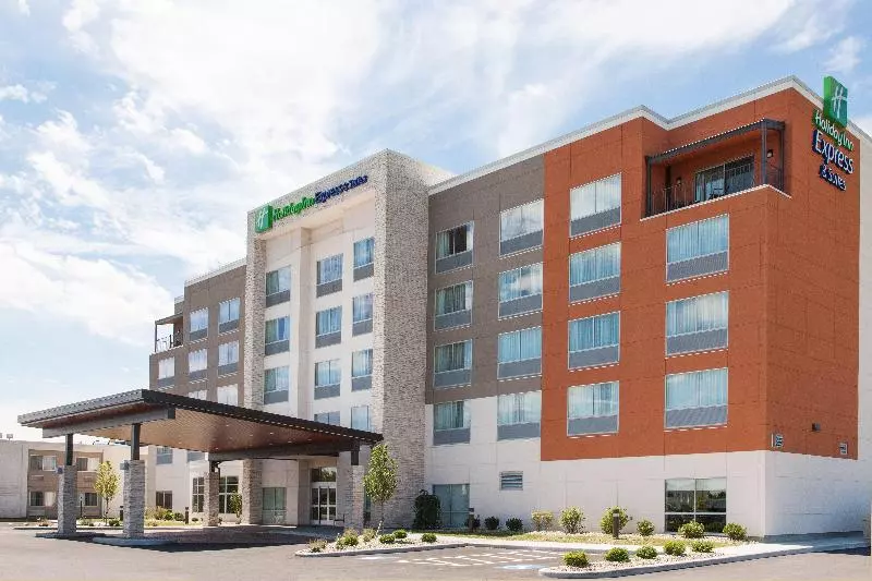 ホテル Holiday Inn Express & Suites Sandusky, An Ihg