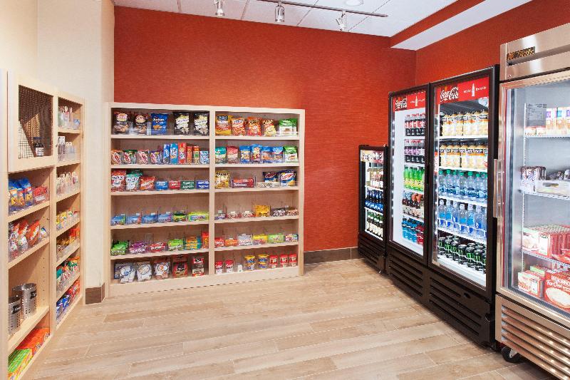 هتل Holiday Inn Express & Suites Sandusky, An Ihg