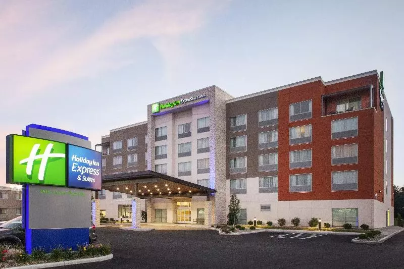 ホテル Holiday Inn Express & Suites Sandusky, An Ihg