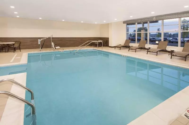 ホテル Holiday Inn Express & Suites Sandusky, An Ihg