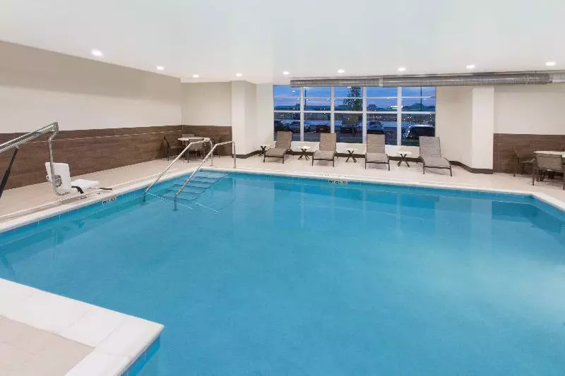 ホテル Holiday Inn Express & Suites Sandusky, An Ihg