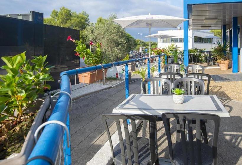 ホテル Ibis Budget Antibes Sophia Antipolis