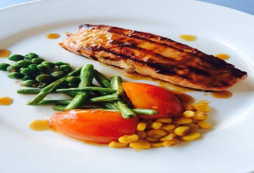 Отель Makara Bungalows