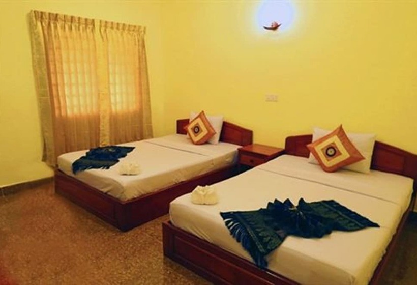 Отель Makara Bungalows