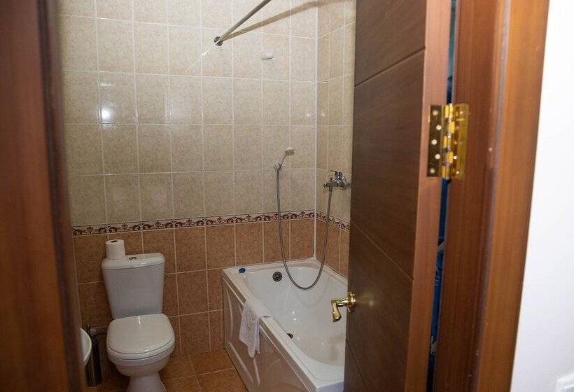 ホテル Reikartz Registon Samarkand