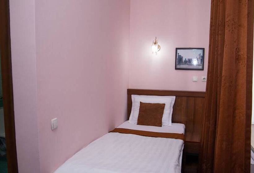 ホテル Reikartz Registon Samarkand