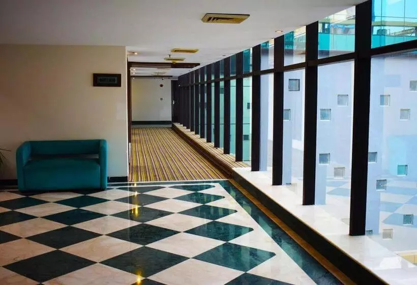 ホテル Sewa Grand Faridabad