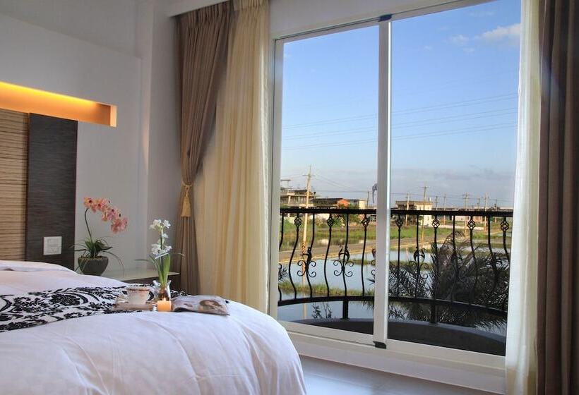 هتل Spring Fountain