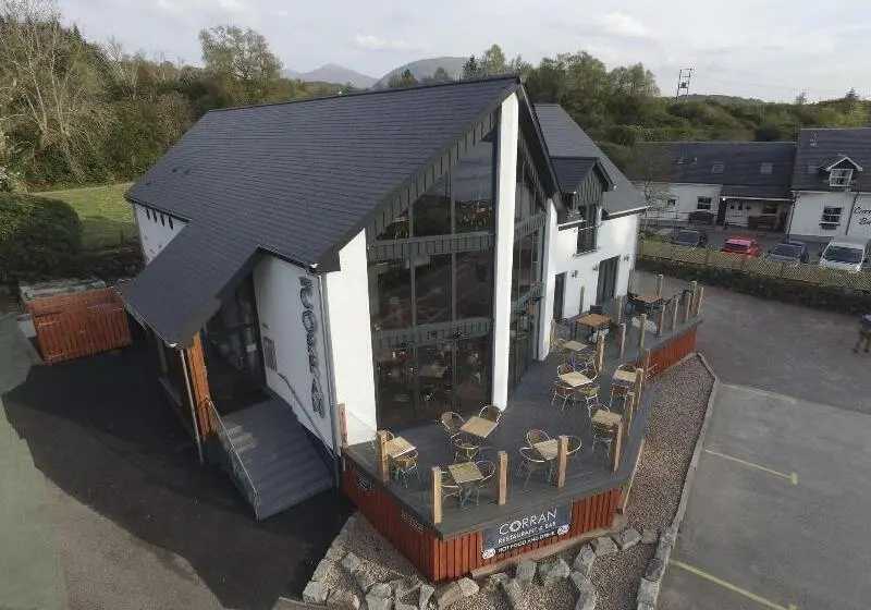Hotelli The Corran Serviced Accommodation