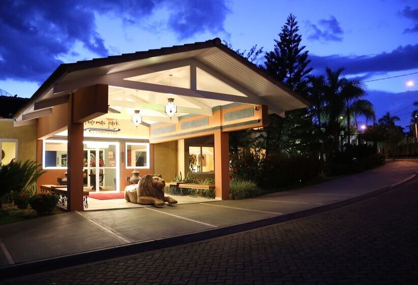 ホテル Thermas Park Resort & Spa By Hot Beach